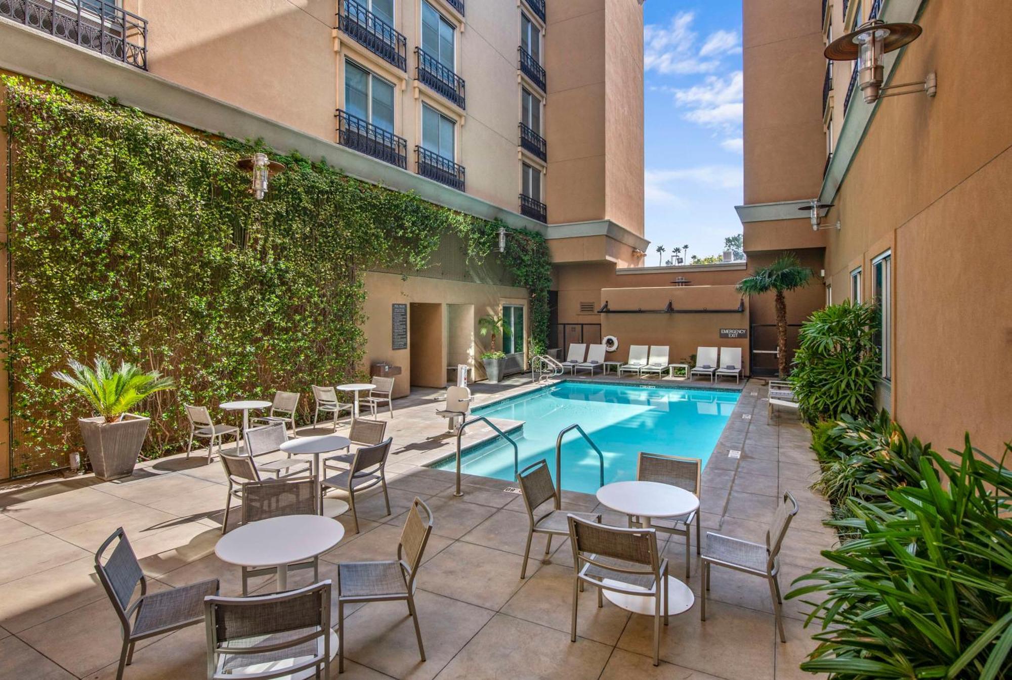 Hyatt Place Riverside Downtown Екстериор снимка