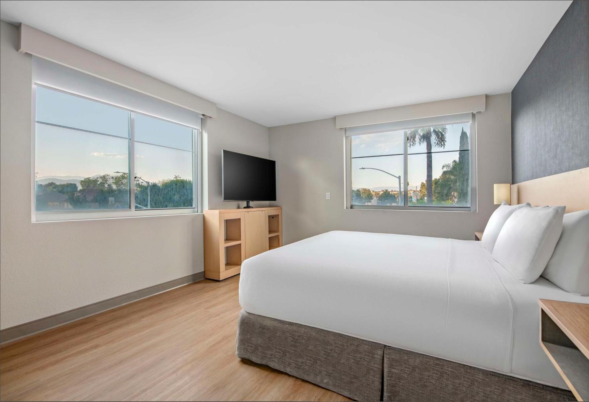 Hyatt Place Riverside Downtown Екстериор снимка