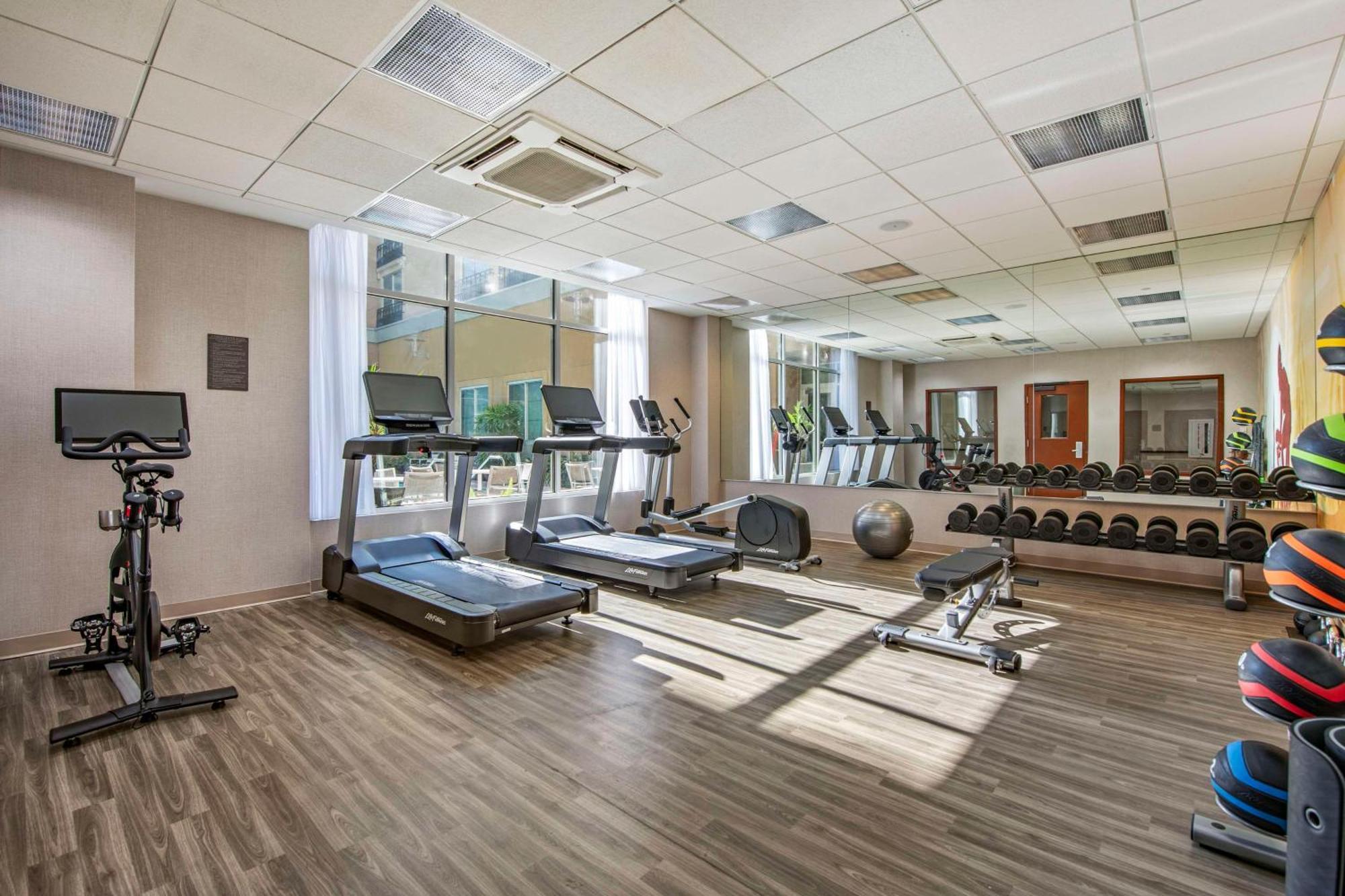 Hyatt Place Riverside Downtown Екстериор снимка